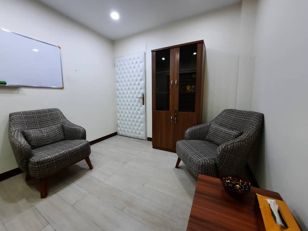 دکتر مهران آزادی