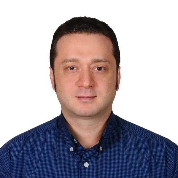 دکتر رضا نژادگشتی