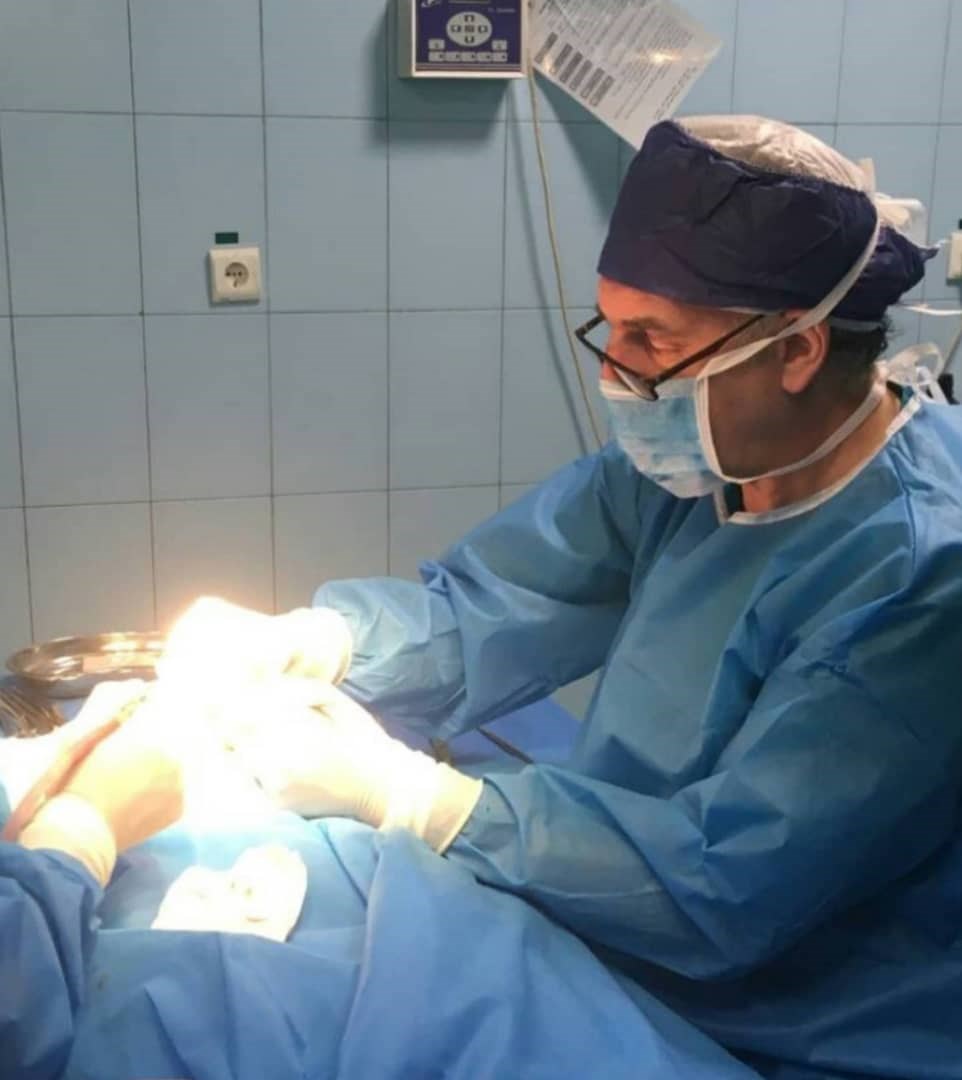 دکتر منصور توفیقی