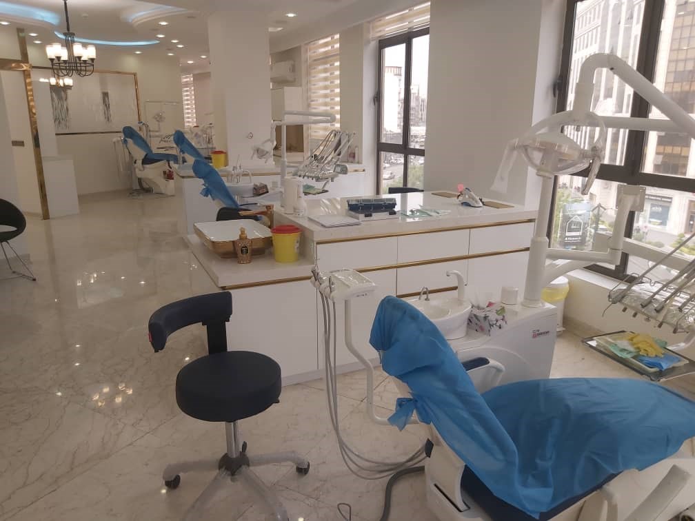 دکتر اسماعیل فاضل