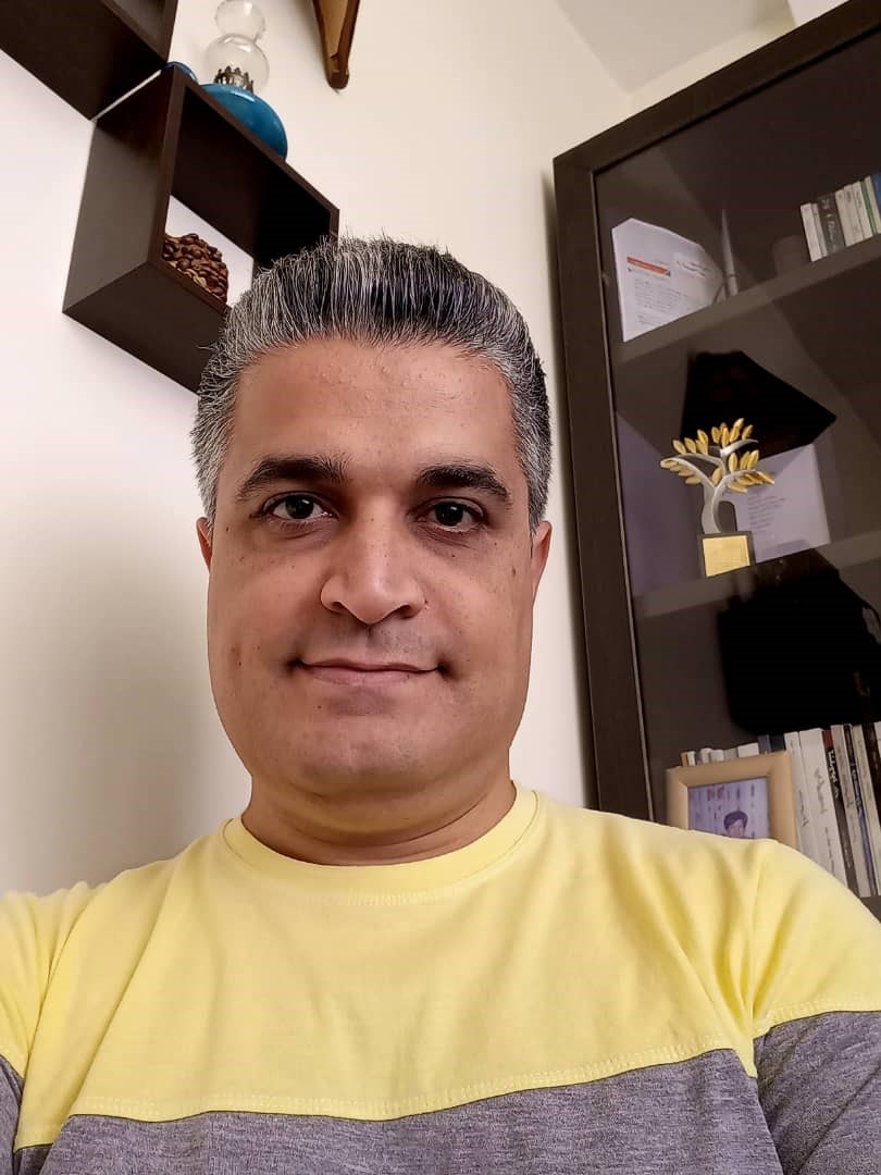 علی میوه نژاد 