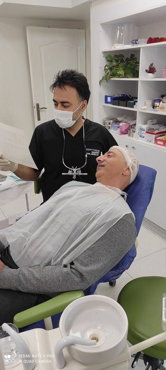 دکتر حمیدرضا ملت 