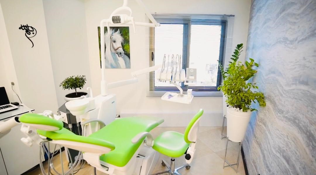 دکترآزاده خلجیان